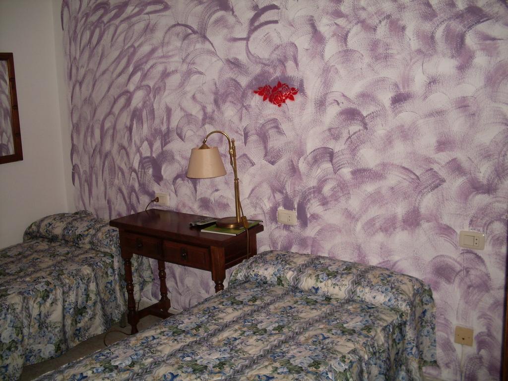 Hotel Terra Galega Monforte De Lemos Oda fotoğraf