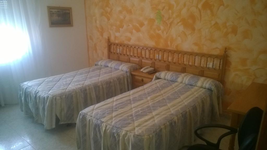 Hotel Terra Galega Monforte De Lemos Oda fotoğraf